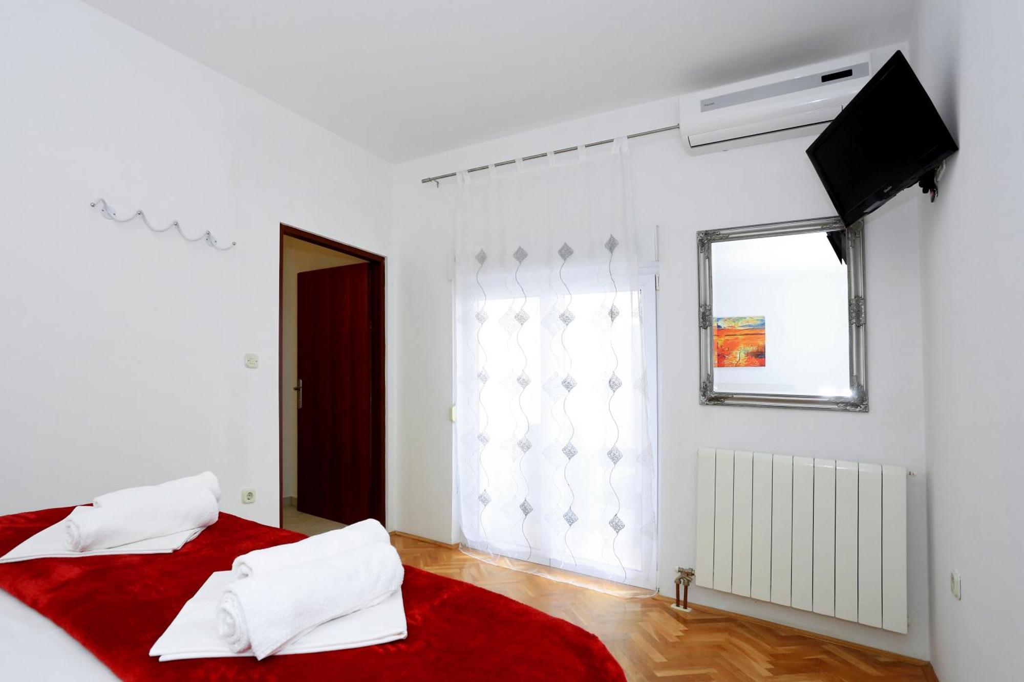 Apartments Maruna Self Check-In Zadar Room photo