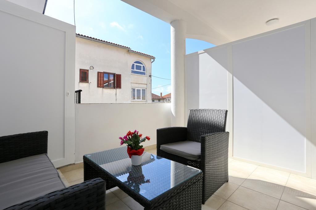 Apartments Maruna Self Check-In Zadar Exterior photo