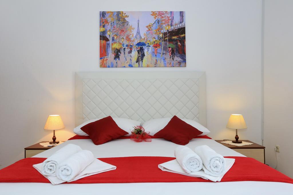 Apartments Maruna Self Check-In Zadar Exterior photo